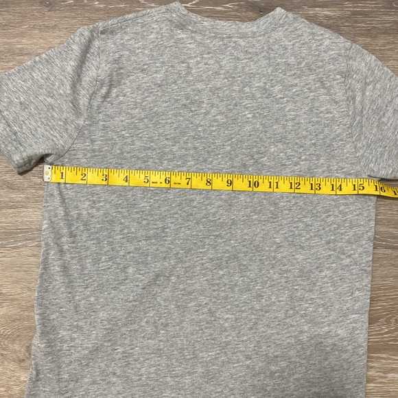 Abercrombie Kids Gray Moose T Shirt size 11/12 Boys Girls - Picture 7 of 9